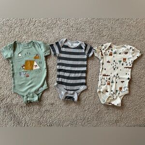 Gerber Short Sleeve Bodysuits (3)